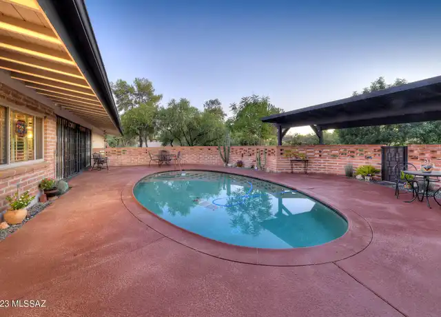 Property at 250 W Greenock Dr, Tucson, AZ, 85737, 2 beds, 2 baths, [object Object]