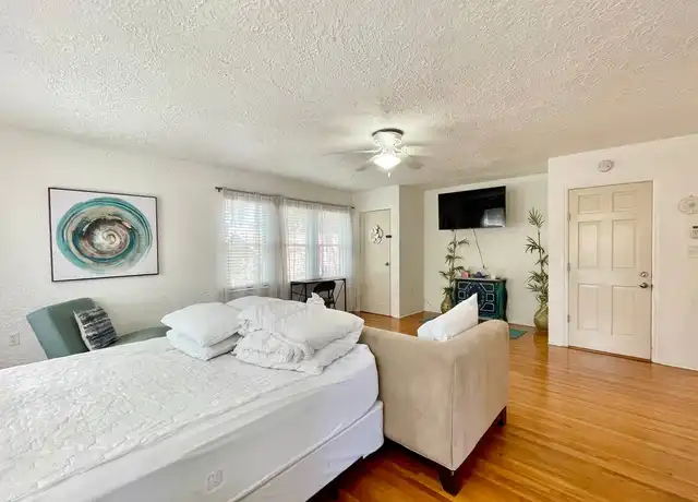 Property at 6601 N Navin Ave Unit B, Tampa, FL, 33604, 1 bed, 1 bath, [object Object]