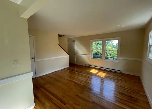 Property at 1103 River Ct Unit A, Charlottesville, VA, 22901, 2 beds, 1 bath, [object Object]