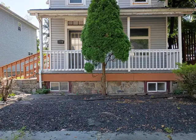 Property at 243 Washington St Unit 1, East Stroudsburg, PA, 18301, 2 beds, 1 bath, [object Object]