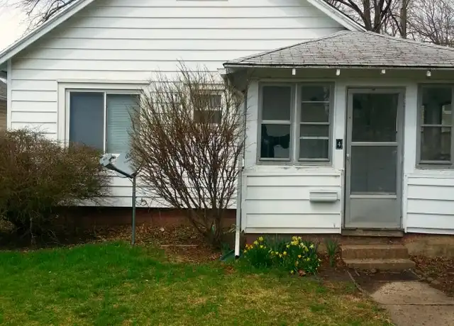 Property at 4 O Neil Ct, Champaign, IL, 61820, 2 beds, 1 bath, [object Object]