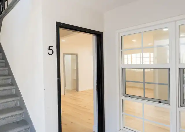 Property at 835 S Sherbourne Dr Unit 5, Los Angeles, CA, 90035, 2 beds, 2 baths, [object Object]