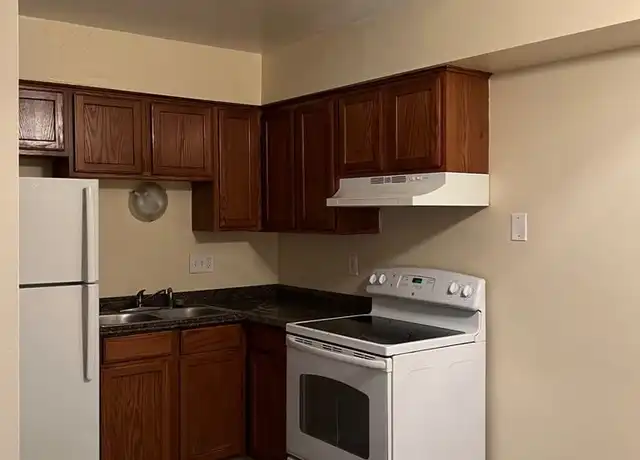 Property at 3124 Meriday Ln Unit 3124-101, Rockford, IL, 61109, 2 beds, 1 bath, [object Object]
