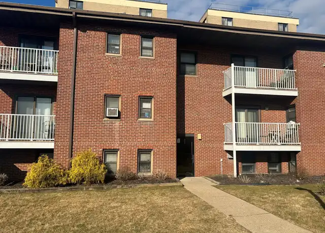Property at 475 E Broadway, Long Beach, NY, 11561, 1 bed, 1 bath, [object Object]