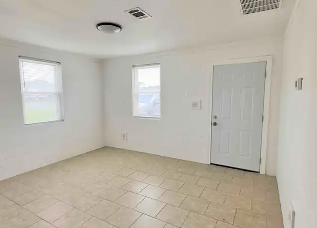 Property at 8724 Forshey St Unit 1B, New Orleans, LA, 70118, 1 bed, 1 bath, [object Object]