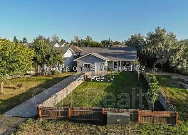 Property at 3104 E 42nd Ave, Spokane, WA, 99223, 4 beds, 2 baths, [object Object]