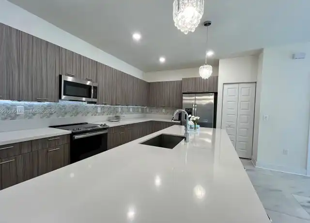 Property at 4745 NW 83rd Pkwy, Doral, FL, 33166, 4 beds, 2.5 baths, [object Object]