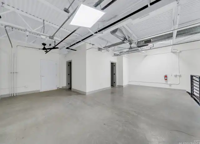 Property at 215 Coca-Cola Pl Unit 313, San Antonio, TX, 78219, 3 beds, 2.5 baths, [object Object]
