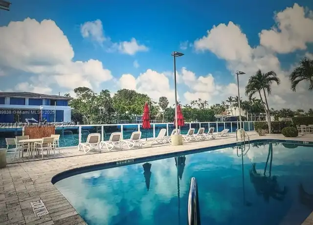 Property at 9800 W Bay Harbor Dr #605, Bay Harbor Islands, FL, 33154, 1 bed, 1.5 baths, [object Object]