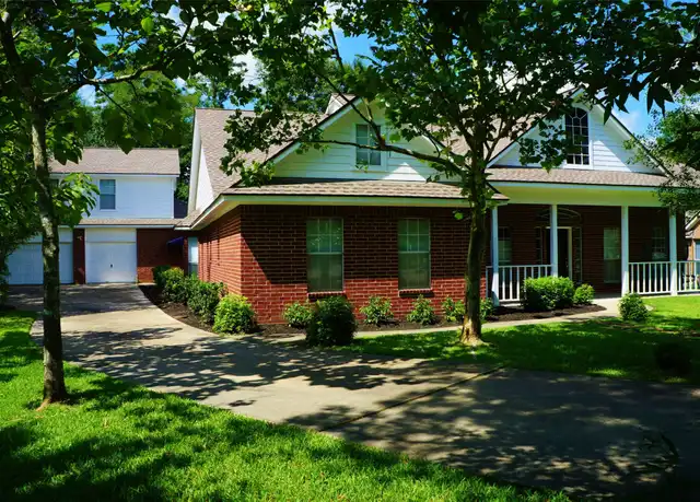 Property at 2429 Chantilly Ln, Conroe, TX, 77384, 4 beds, 2 baths, [object Object]