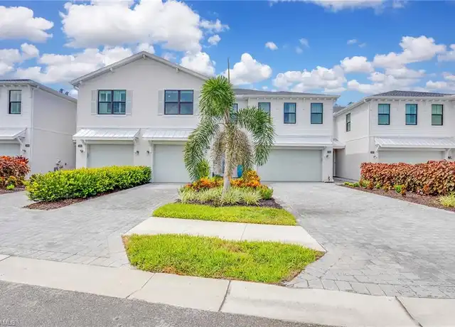 Property at 13058 Pembroke Dr, Naples, FL, 34105, 3 beds, 2.5 baths, [object Object]