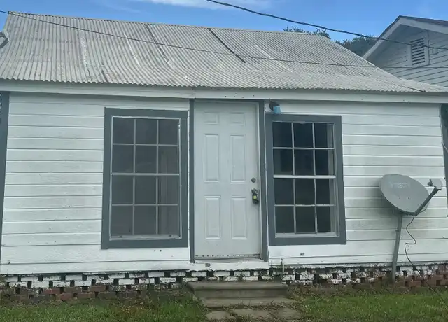 Property at 303 S Washington St, Broussard, LA, 70518, 1 bed, 1 bath, [object Object]
