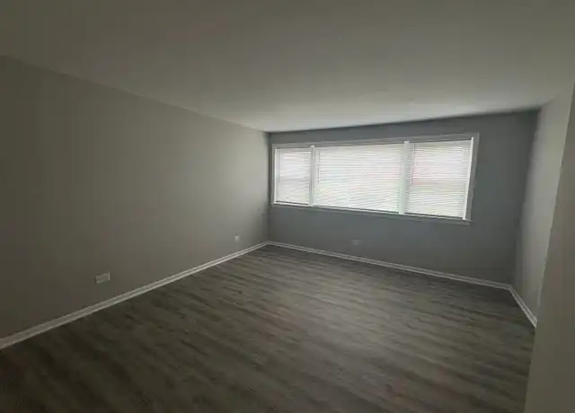 Property at 14251 Pennsylvania Ave Unit 14251-2, Dolton, IL, 60419, 1 bed, 1 bath, [object Object]