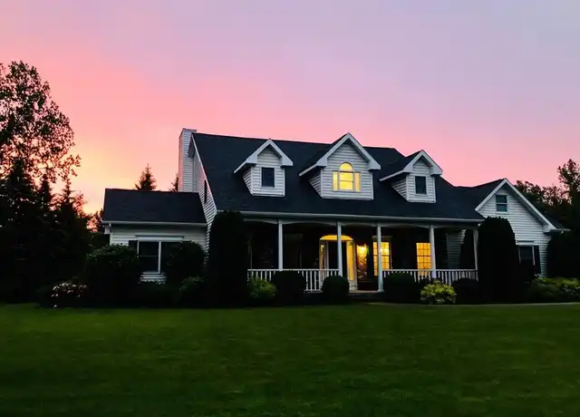 Property at 8350 Manchester Park Dr, East Amherst, NY, 14051, 4 beds, 2.5 baths, [object Object]