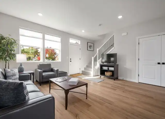 Property at 2760 Crater Ln Unit 2774, Newberg, OR, 97132, 2 beds, 2.5 baths, [object Object]
