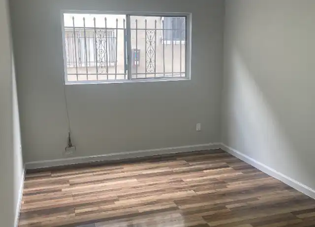 Property at 732 W Imperial Hwy Unit 08, Los Angeles, CA, 90044, 2 beds, 1 bath, [object Object]