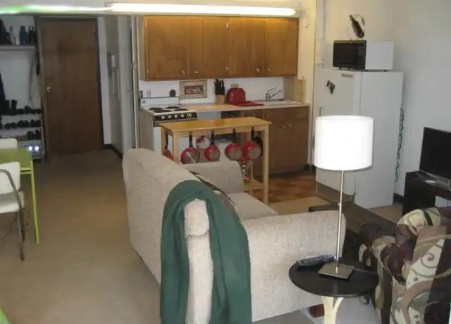 Property at 140 W Gorham St Unit 408, Madison, WI, 53703, 1 bed, 1 bath, [object Object]