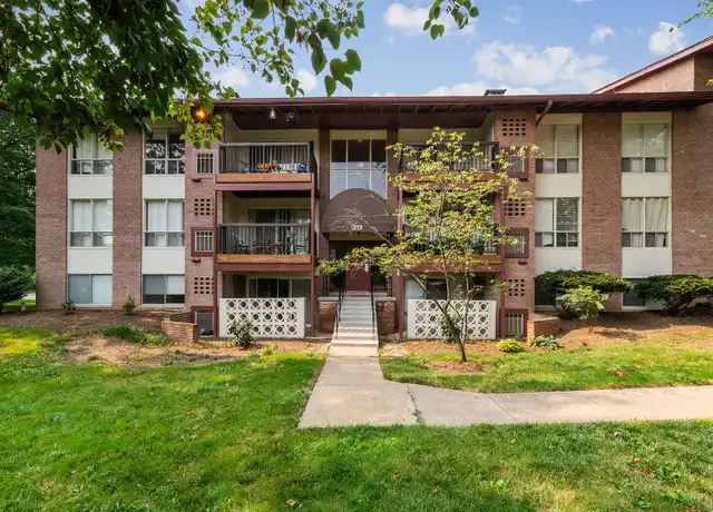 Property at 212 Park Terrace Ct SE, Vienna, VA, 22180, 1 bed, 1 bath, [object Object]