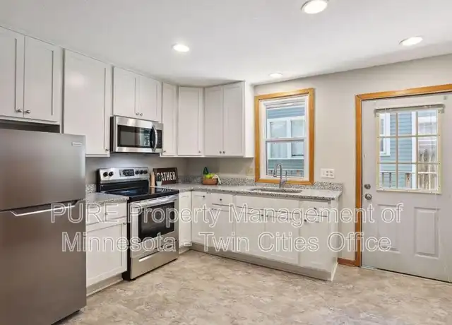 Property at 550 Ashland Ave Unit 3, St Paul, MN, 55102, 1 bed, 1 bath, [object Object]