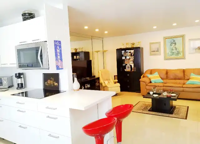 Property at 321 Piedmont G, Delray Beach, FL, 33484, 2 beds, 2 baths, [object Object]