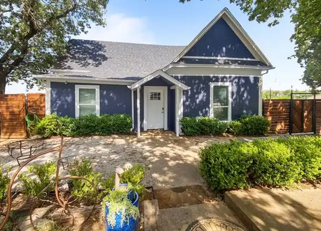 Property at 815 Stonecrest Rd, Argyle, TX, 76226, 2 beds, 2 baths, [object Object]