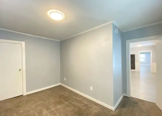 Property at 9 Patten Ct Unit 3, Nashua, NH, 03060, 3 beds, 1.5 baths, [object Object]