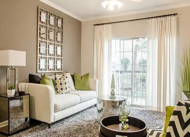 Property at Harpeth River Oaks - 1000 Champions Cir, Franklin, TN, 37064, 1-3 bed, 1-2 bath, [object Object]