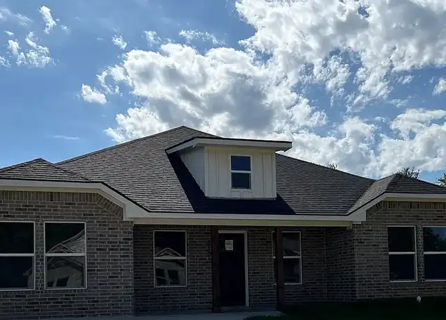 Property at 21 Watch Hill Dr, Silo, OK, 74701, 4 beds, 2 baths, [object Object]