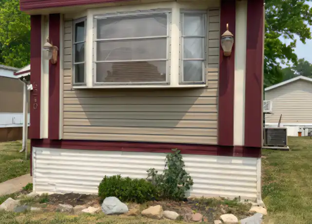 Property at 5240 Sportscraft Dr, Dayton, OH, 45414, 2 beds, 1 bath, [object Object]
