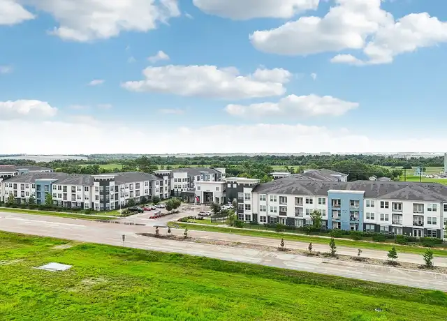 Property at Vista at Southwinds - 1900 Kilgore Pkwy, Baytown, TX, 77523, 1-2 bed, 1-2 bath, [object Object]