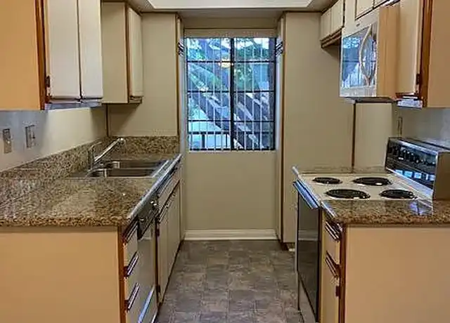 Property at Burbank 300 E. Tujunga - 2-Room Studios - 300 E Tujunga Ave, Burbank, CA, 91502, 1 bed, 1 bath, [object Object]