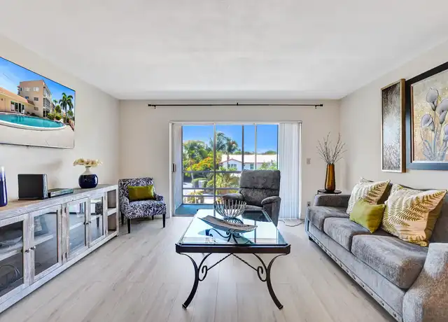 Property at 331 SW 8th St Unit 3-D-E, Boca Raton, FL, 33432, 1 bed, 1.5 baths, [object Object]