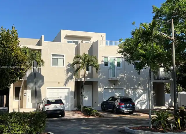 Property at 1115 N 17th Ave #2, Hollywood, FL, 33020, 4 beds, 2.5 baths, [object Object]