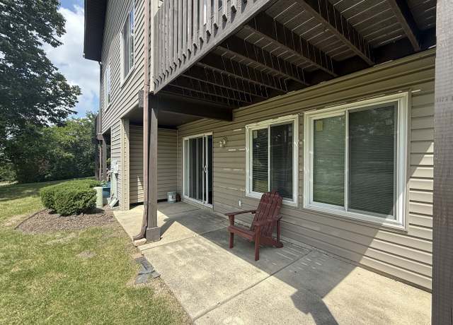 Photo of 7526 Bristol Ln #2, Hanover Park, IL 60133