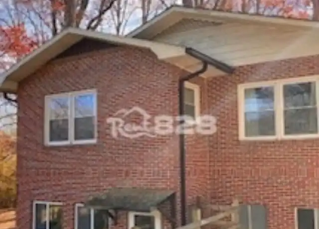Property at 116 Joanne Ln, Hendersonville, NC, 28792, 2 beds, 1 bath, [object Object]
