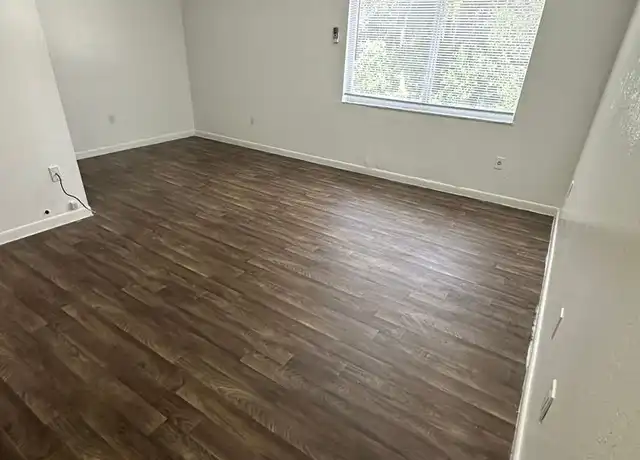 Property at 4824 E Busch Blvd Unit 4805M-5, Tampa, FL, 33617, 0 beds, 1 bath, [object Object]