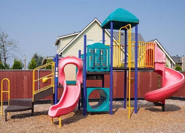 Photo of 2745 Warner Ave Unit 101, Enumclaw, WA 98022