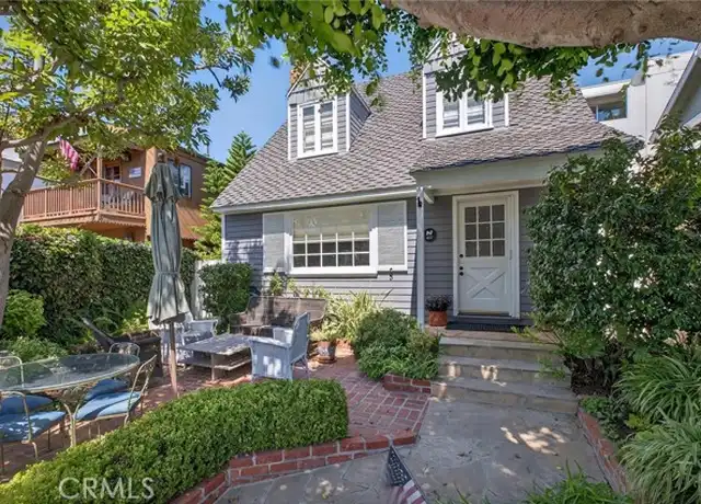 Property at 437 35th St, Manhattan Beach, CA, 90266, 3 beds, 3 baths, [object Object]