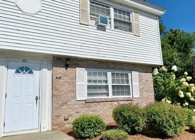 Property at 90C Washington Park Dr #10, Andover, MA, 01810, 1 bed, 1 bath, [object Object]
