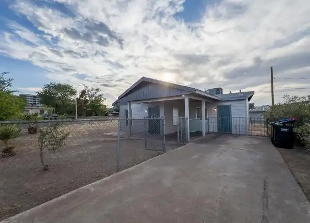 Property at 211 Kansas Ave, Henderson, NV, 89015, 3 beds, 1 bath, [object Object]