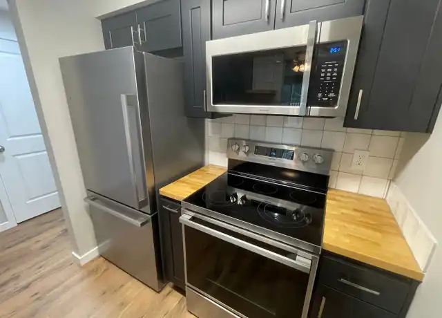 Property at 1802 W Sharp Ave Unit 1802 3, Spokane, WA, 99201, 2 beds, 1 bath, [object Object]
