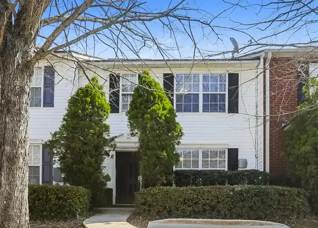 Property at 2286 Strathmoor Manor Dr, Lithonia, GA, 30058, 3 beds, 2 baths, [object Object]