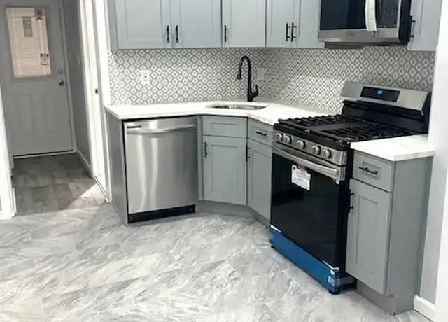 Property at 60 Dales Ave, Jersey City, NJ, 07306, 2 beds, 1 bath, [object Object]