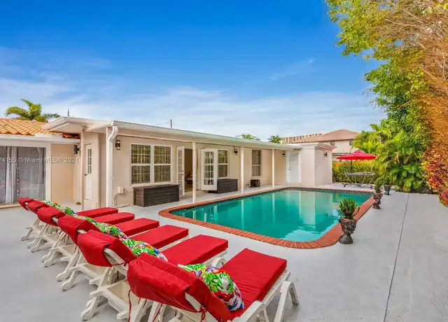 Property at 1960 Coral Reef Dr, Pompano Beach, FL, 33062, 5 beds, 3 baths, [object Object]