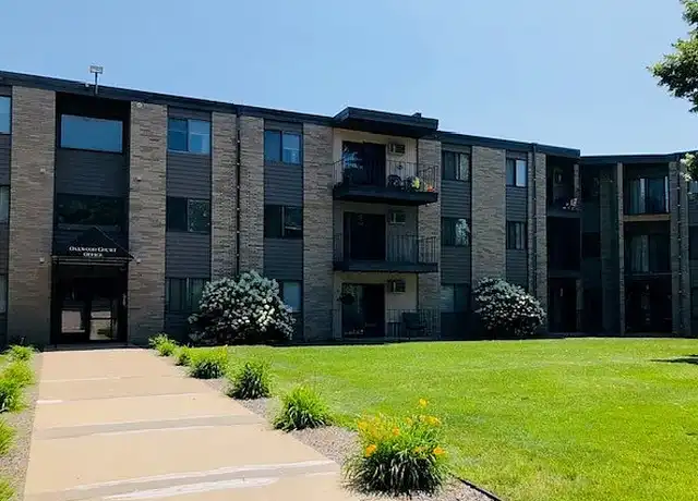 Property at Oakwood Court Apartments - 1821 15th Ave SE, Saint Cloud, MN, 56304, 2 beds, 1 bath, [object Object]