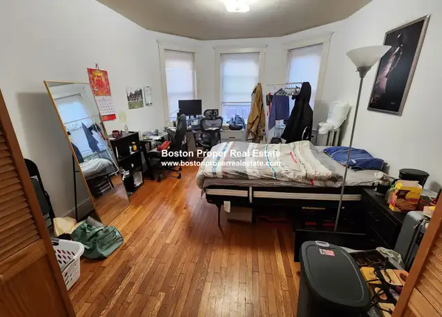 Property at 137 Park Dr Unit 1K, Boston, MA, 02215, 3 beds, 1 bath, [object Object]