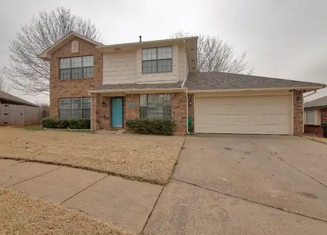 Property at 2924 Canyon Oaks Ct, Norman, OK, 73071, 3 beds, 2.5 baths, [object Object]