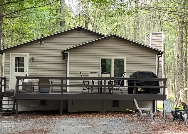 Property at 321 Stroud Ct, Pocono Lake, PA, 18347, 2 beds, 1 bath, [object Object]
