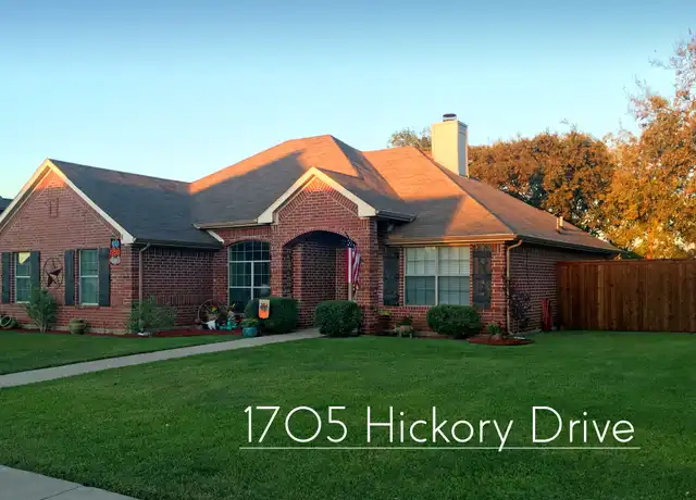Property at 1705 Hickory Dr, Pilot Point, TX, 76258, 4 beds, 2 baths, [object Object]