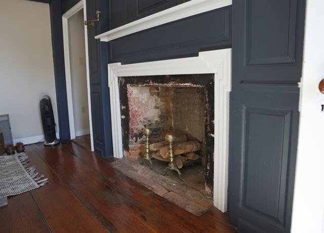 Photo of 1 Old Salem Rd, Gloucester, MA 01930